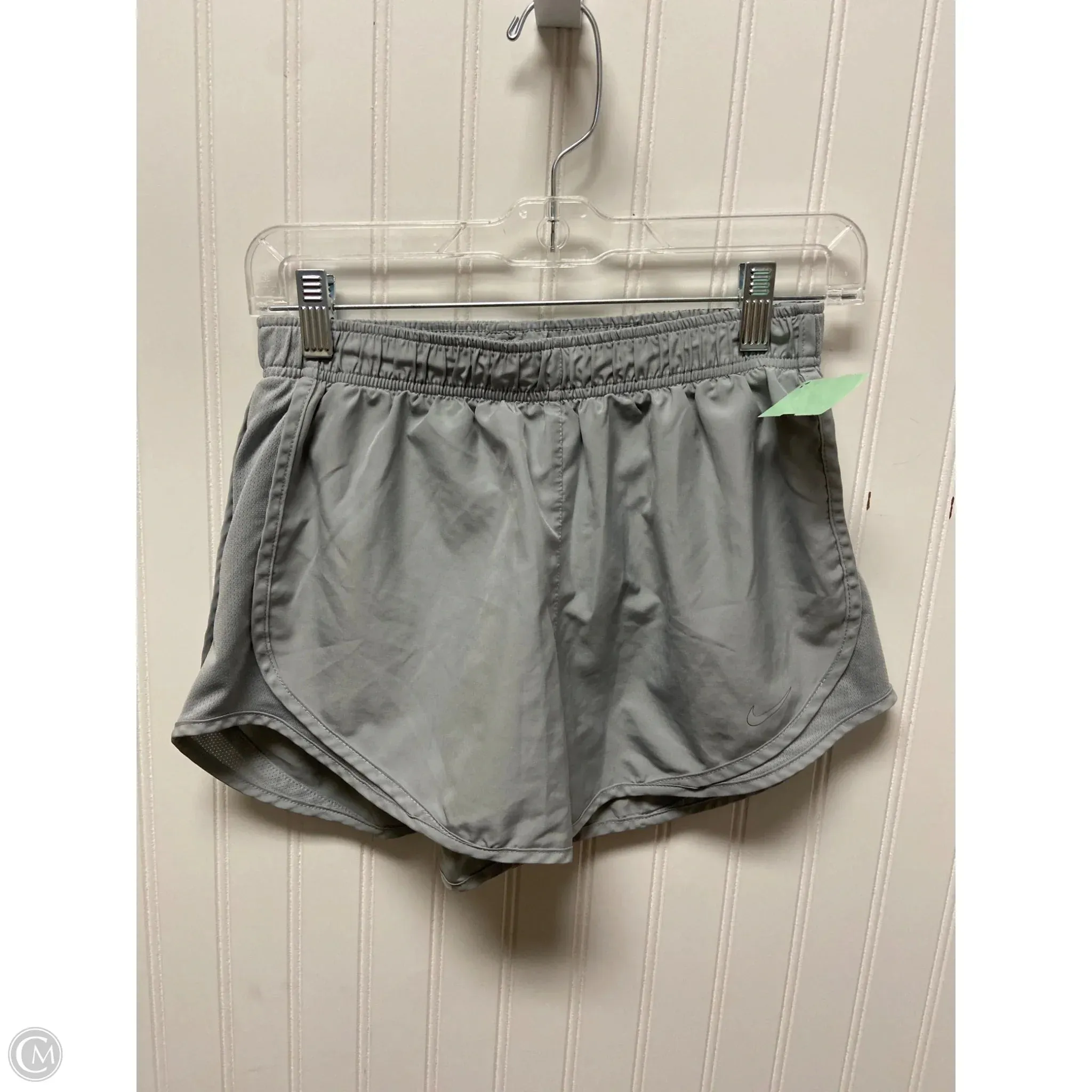 Athletic Shorts By Nike In Grey, Size: Sp