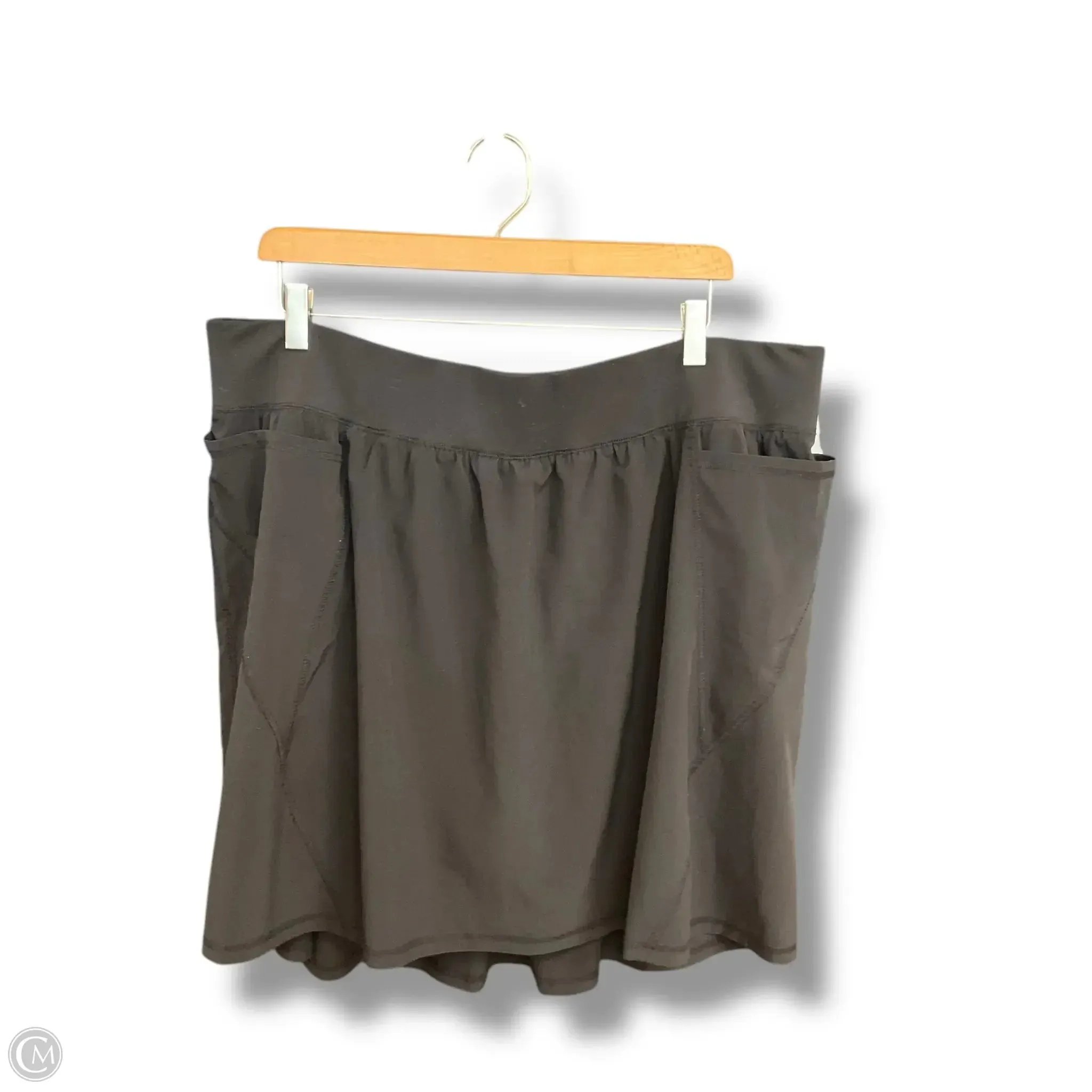 Athletic Skort By Livi Active In Black, Size: 2x
