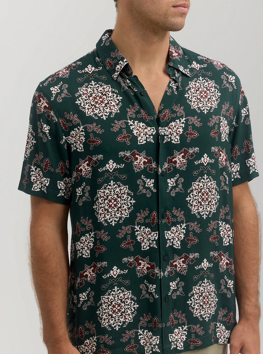 Eco Green Floral Paisley Short Sleeve Shirt Guess