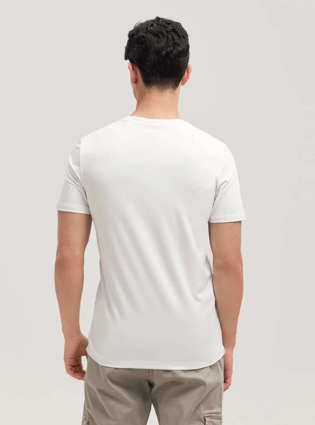 Eco White Logo Chain T-Shirt Guess