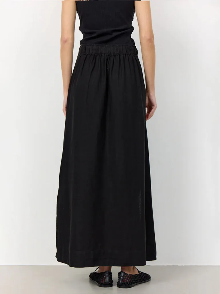 Levete Room Naja Linen Skirt in Black