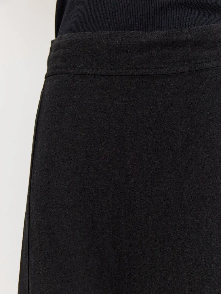 Levete Room Naja Linen Skirt in Black