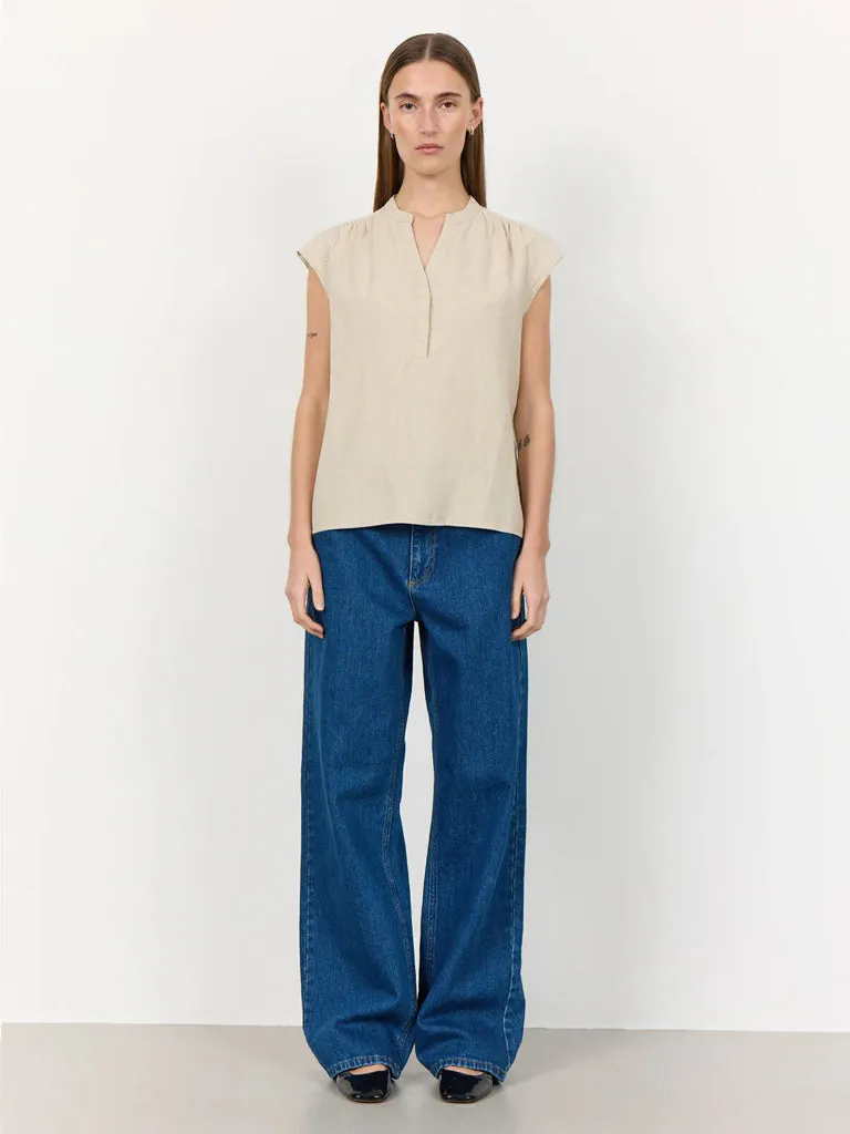 Levete Room Naja Linen Top in Island Fossil