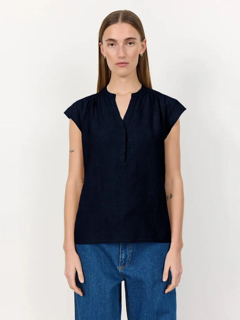 Levete Room Naja Linen Top in Navy