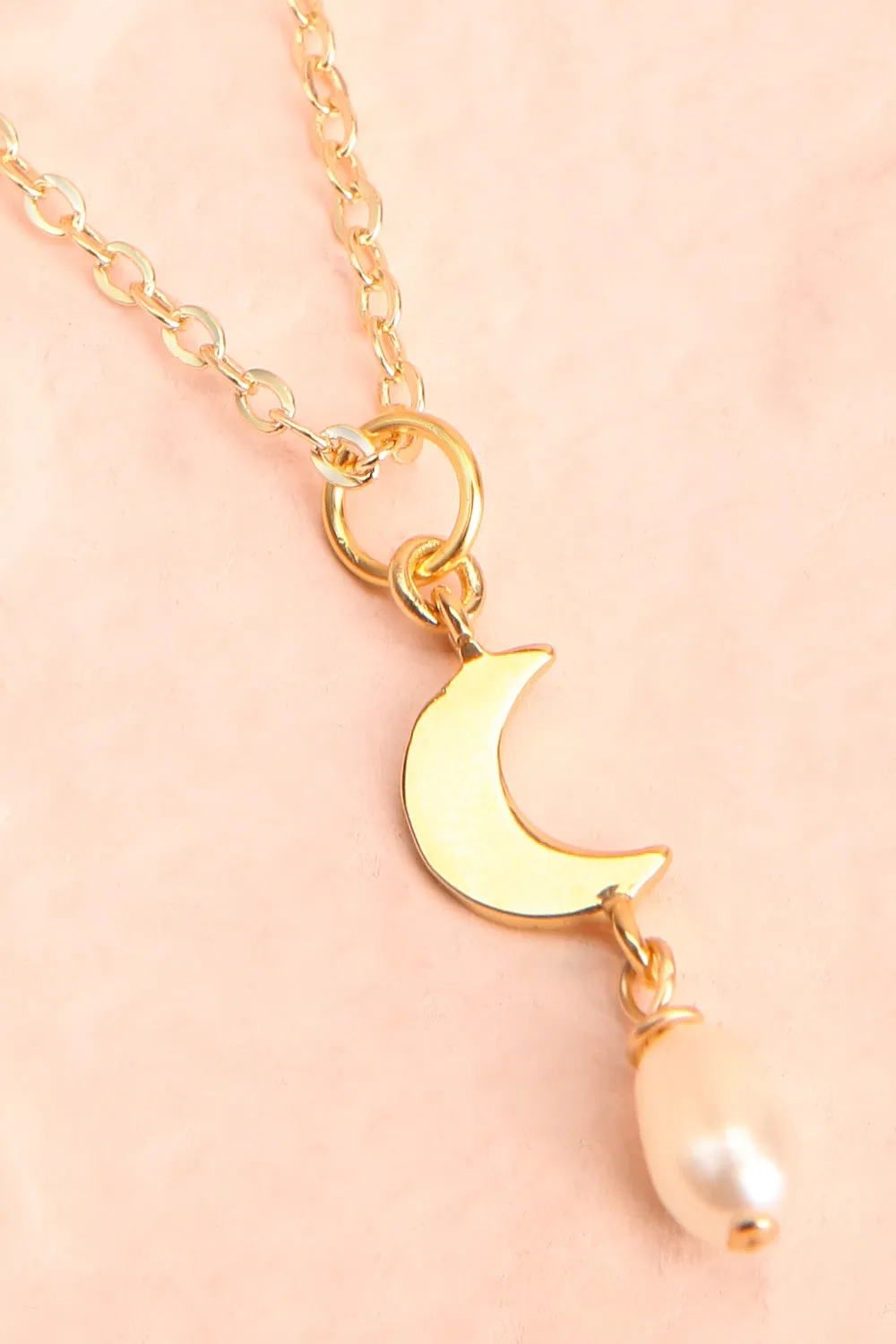 Masina | Moon Pendant Necklace