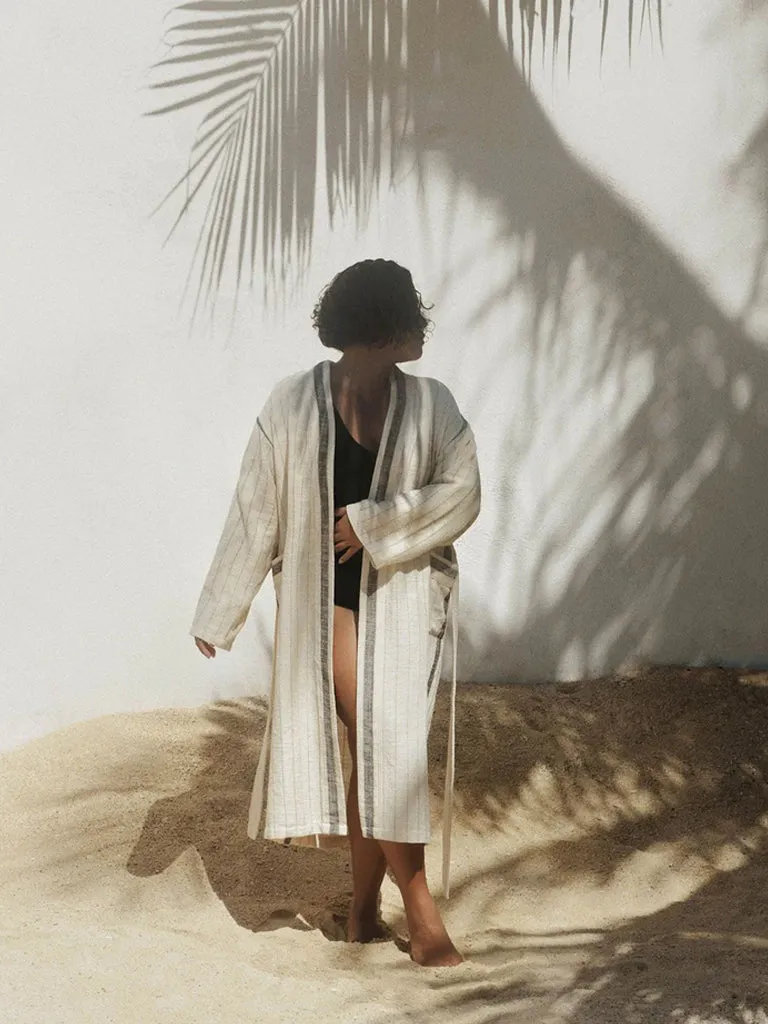 Mizar & Alcor Bahia Robe in Black