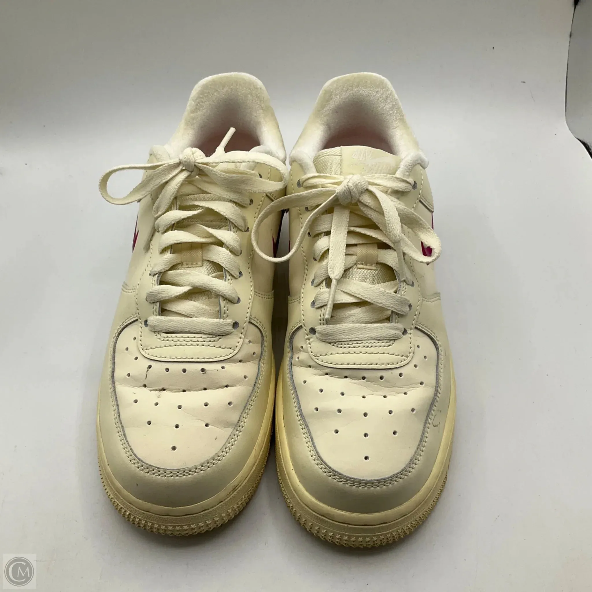 Shoes Athletic By Nike In Cream, Size: 8