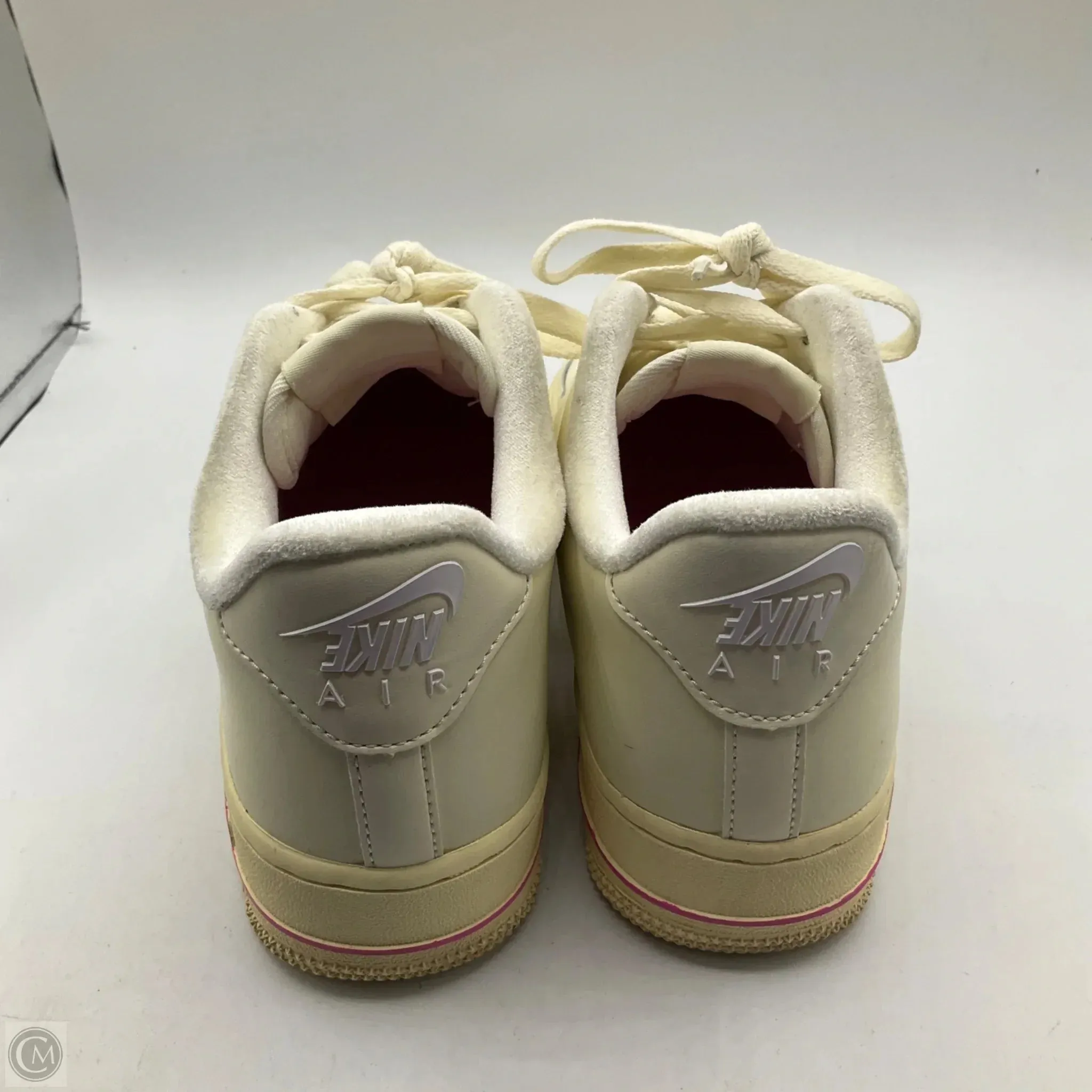 Shoes Athletic By Nike In Cream, Size: 8