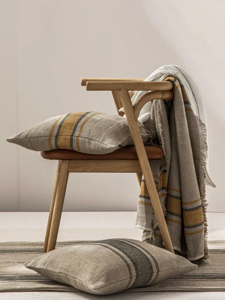 Tizza Linen Throw in Brick