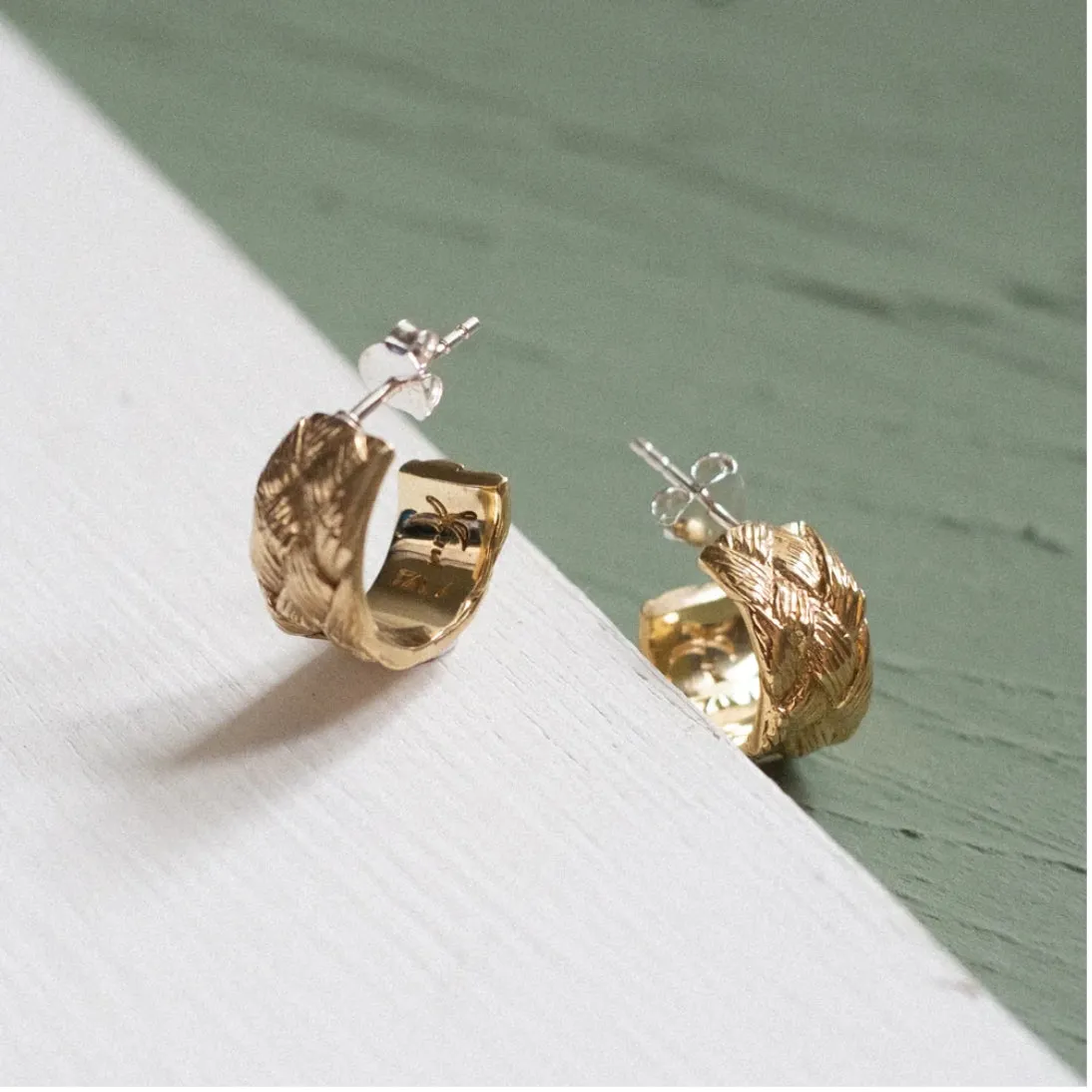 Zoe Morton Plantlife Hoop Embossed Earrings in Gold